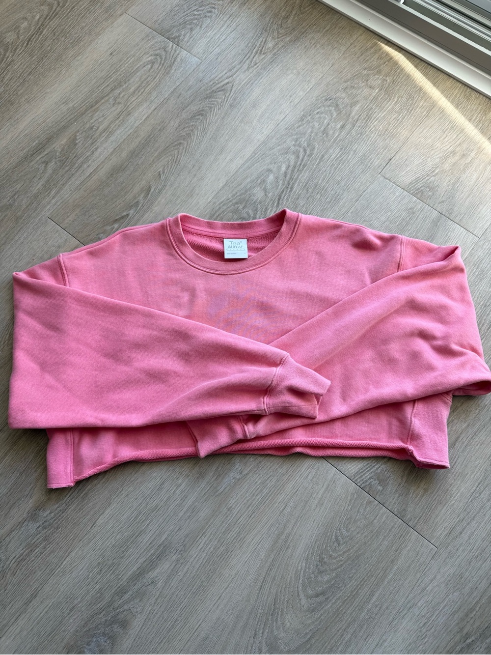 TNA Airy AF Women's Cropped Crewneck Sweatshirt in Pink